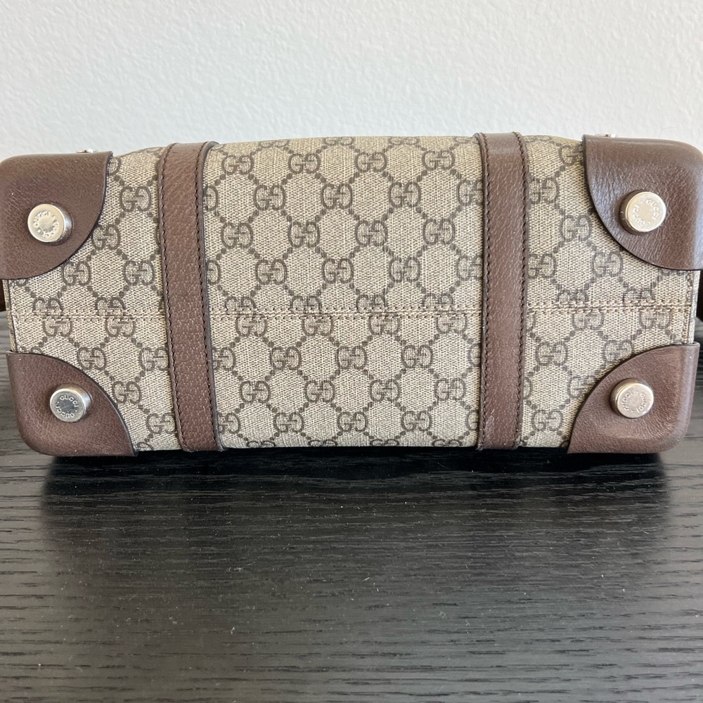 Authentic Gucci GG Supreme Tote Bag. - Picture 7 of 16